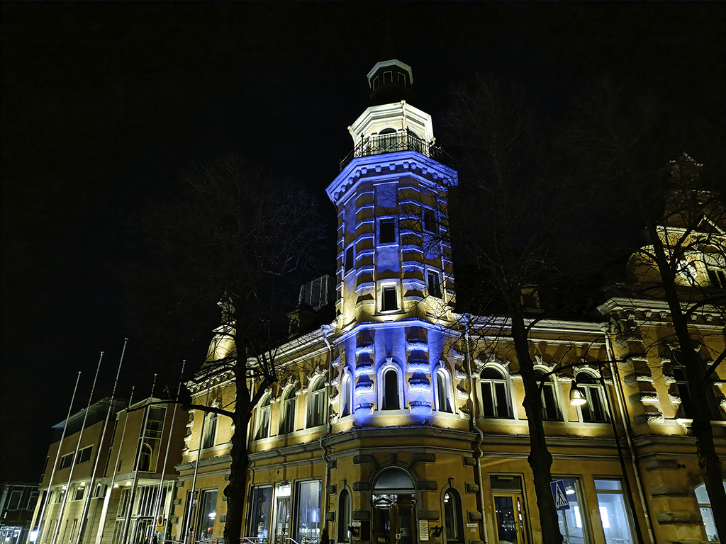 Rauma town hall with blue themed lighting