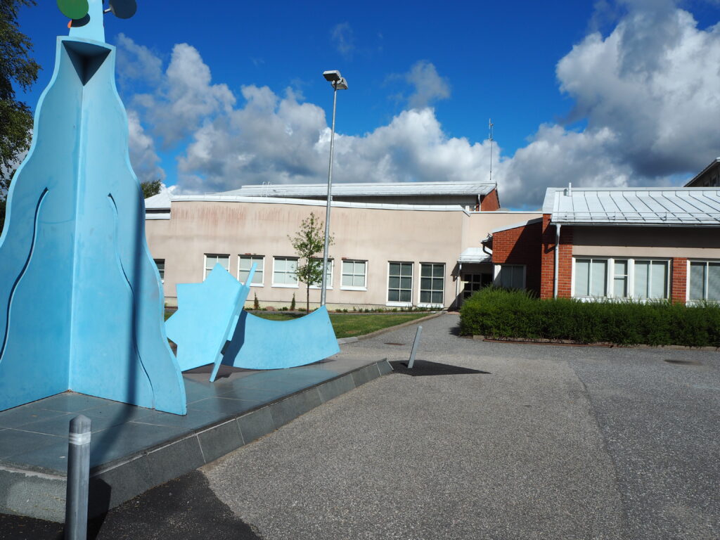 Entrance to Pyynpää school sports hall.