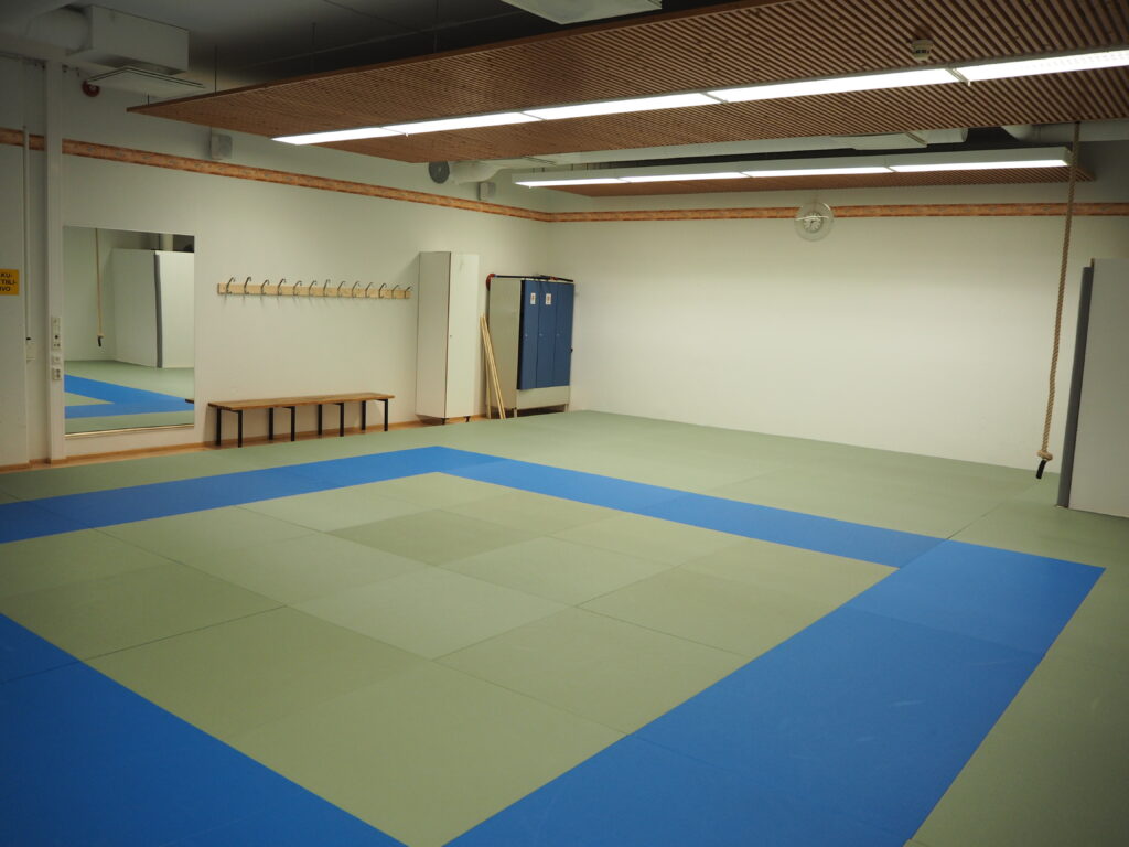 Budo room in swimming hall.