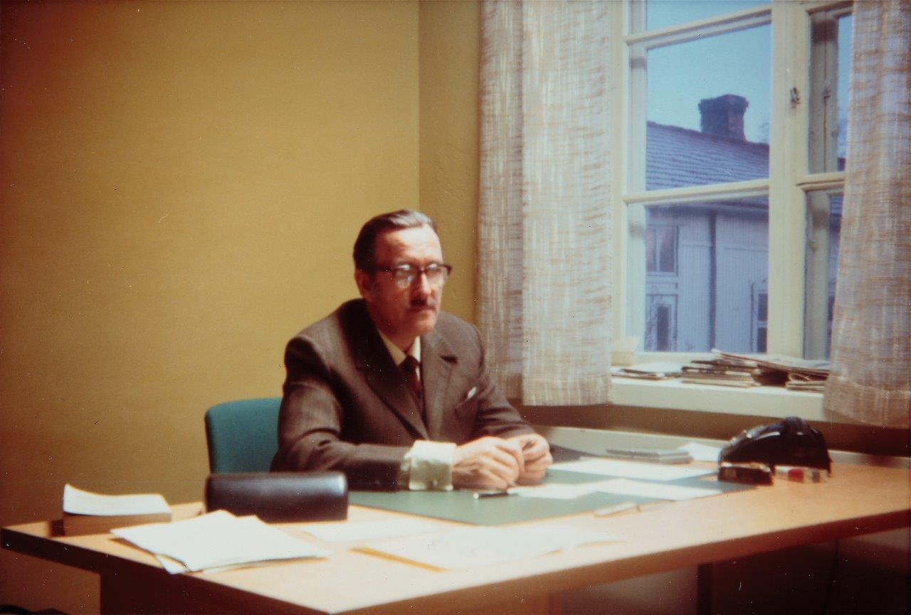 Art Museums first intendent Alpo Sarava in his office a day before the opening of the Rauma Art Museum