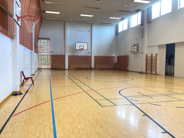 Winnova school sport hall.