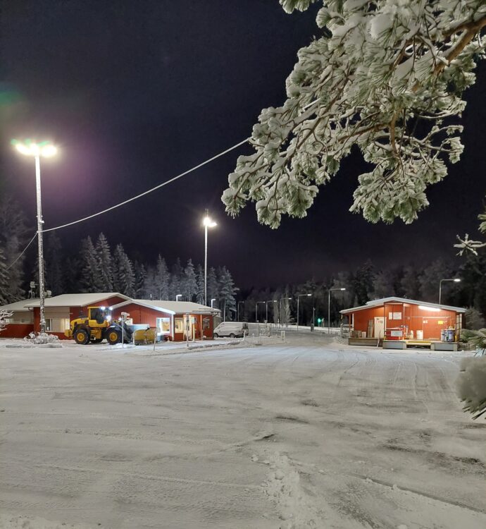 Hevossuon jäteasema talvella kuvattuna.